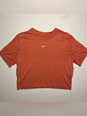 The Nike Tee Slim Fit Womens Medium Center Swoosh Tshirt Cropped Coral